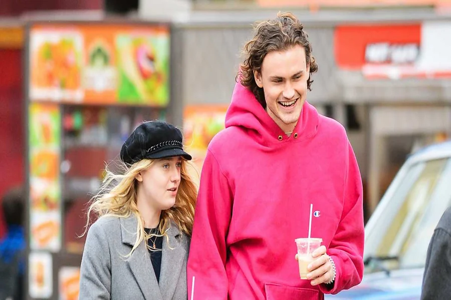 Dakota Fanning Husband