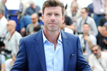 Taylor Sheridan Height